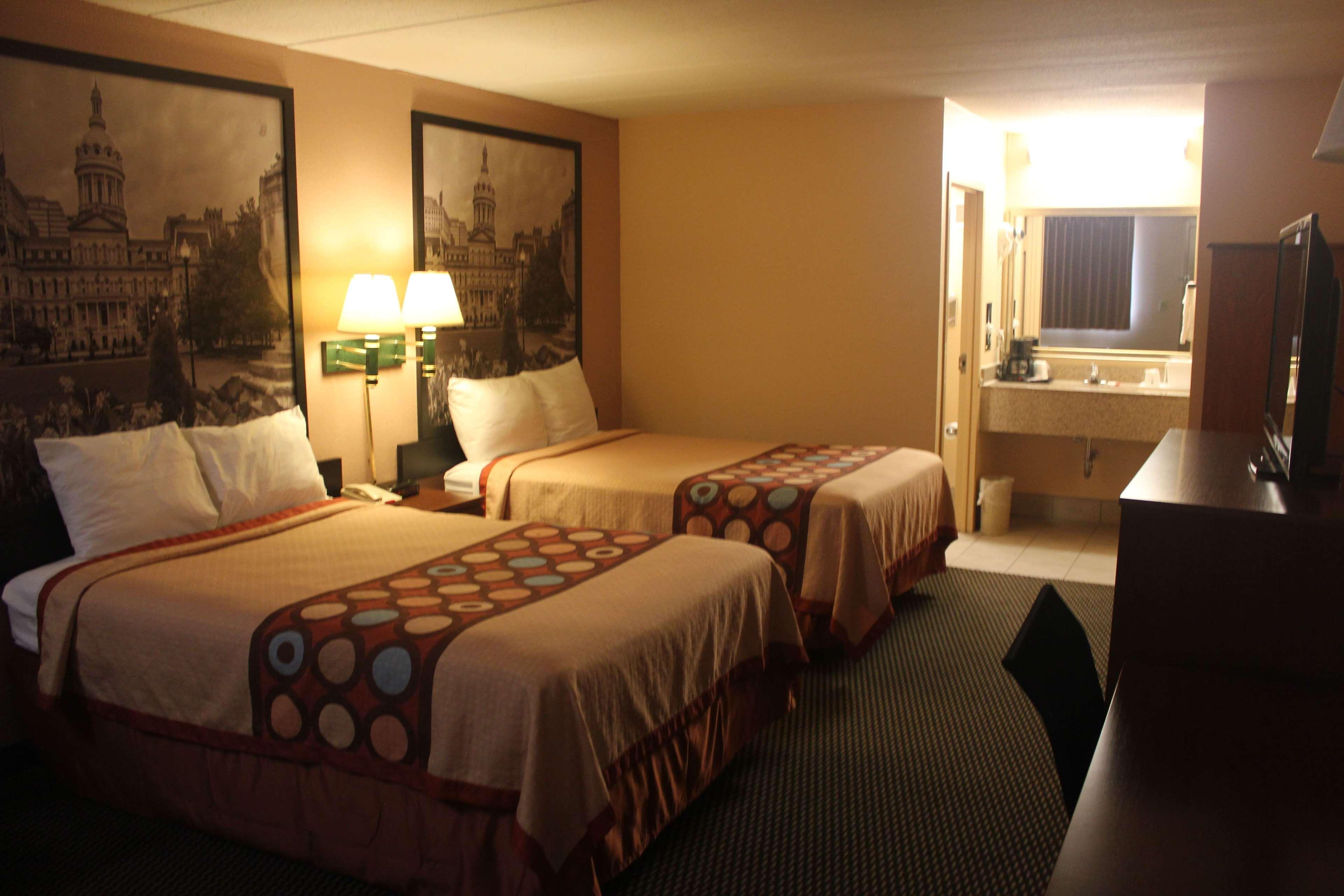 Super 8 By Wyndham Laurel Hotel Exterior foto